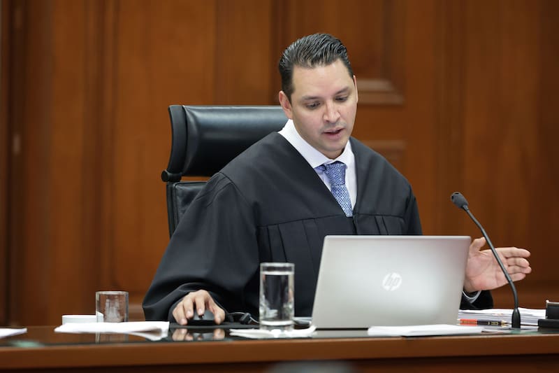 Las nuevas disposiciones también congelan plazas vacantes, limitan contrataciones externas y fijan el 30 de junio como fecha límite para comprometer presupuesto.