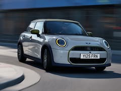 El nuevo MINI Cooper tiene 5 puertas: cuenta con un diseño renovado y alcanza una velocidad máxima de hasta 242 KM/H