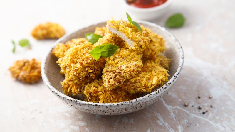Nuggets de pollo saludables sin harina ni pan rallado y mega crocantes, cómo prepararlos para sorprender en una picada
Fuente: Shutterstock