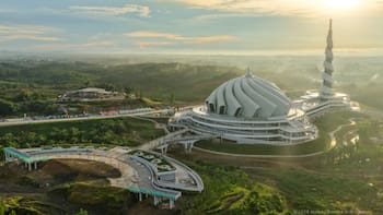Construyen una ciudad futurista en medio de la selva: tendrá edificios inteligentes, 250,000 hectáreas y busca funcionar con energía 100% renovable