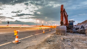 Santilli sufre la impaciencia de los gobernadores: la obra pública no aparece