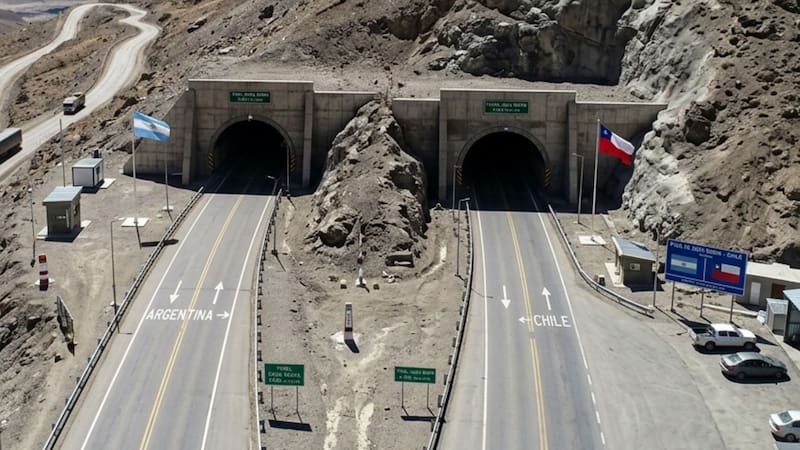 La obra de ingeniería más ambiciosa de América Latina: el túnel de 14 km bajo la Cordillera que unirá Argentina y Chile y eliminará la dependencia al clima.