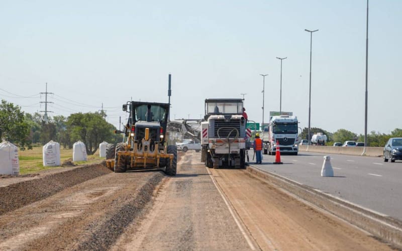El avance de la nueva obra de ampliación de cuarto carril en la Autopista Buenos Aires La Plata