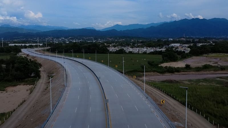 Carretera del Puente Amado Nervo inició su construción en 2025 y terminó dos meses antes de lo planeado según el Gobierno.