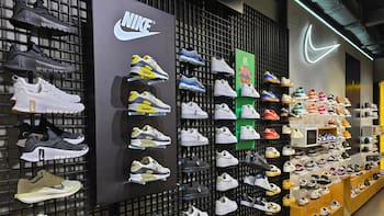Oferta imperdible | Outlet de Nike con zapatillas desde 35 euros: dónde queda y cómo aprovechar el 60% de descuento YA