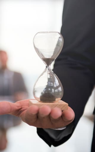Ni 42, ni 44 horas semanales: el modelo laboral de cuatro días que gana terreno en Europa y mejora la calidad de vida de los empleados