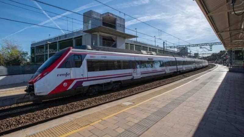 Oficial | El Gobierno otorga hasta un 90% de descuento en pasajes de tren y bus para jóvenes de 18 a 30 años
