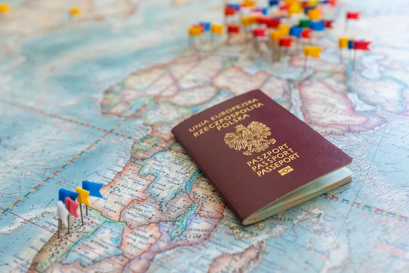Oficial | España e Italia impiden entrar o salir del país a quienes hayan retrasado este trámite con su pasaporte (foto: Shutterstock)