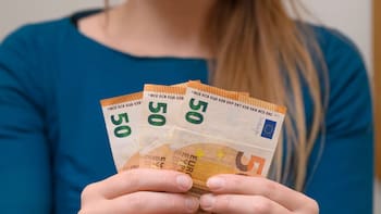 Una joven de 34 años compra su primera vivienda por 12.000 euros en Galicia: se encontró con una antigua bodega de vinos
