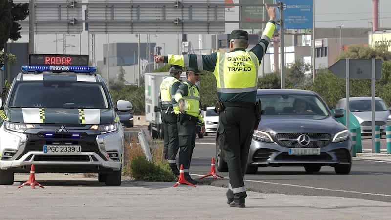 Oficial y confirmado| Anulan las sanciones de tránsito de todos los conductores que hayan pasado por esta carretera (foto: EFE).