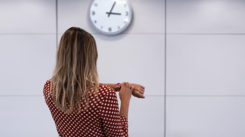 Oficial y confirmado | El Gobierno anunció que vuelve el cambio de hora en todo el país para marzo: así quedarán todos los relojes. Foto: Freepik