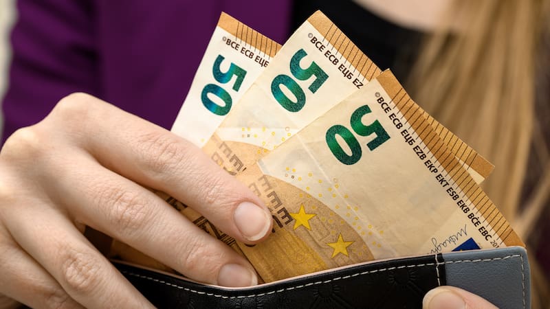 Oficial y confirmado | El Gobierno aumentó los salarios en julio, pero no le ganaron a la inflación. Fuente: Shutterstock