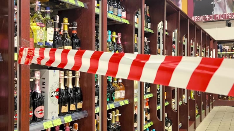 Oficial y confirmado | Prohíben la venta de alcohol y multarán a todos los comercios que vendan bebidas desde esta hora: cuál es el nuevo horario límite
Fuente: Shutterstock