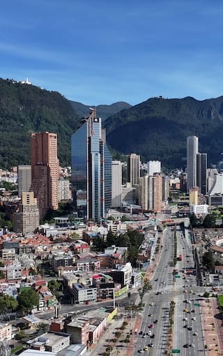 Bogotá se convirtió en la ciudad más barata de América latina para armar una oficina premium: cuánto cuesta y por qué es un imán para empresas