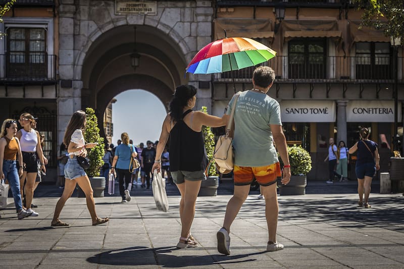 Llega un anticiclón al país que traerá una ola de calor en junio con temperaturas de hasta 40°C: a qué zonas afecta. Fuente: EFE.