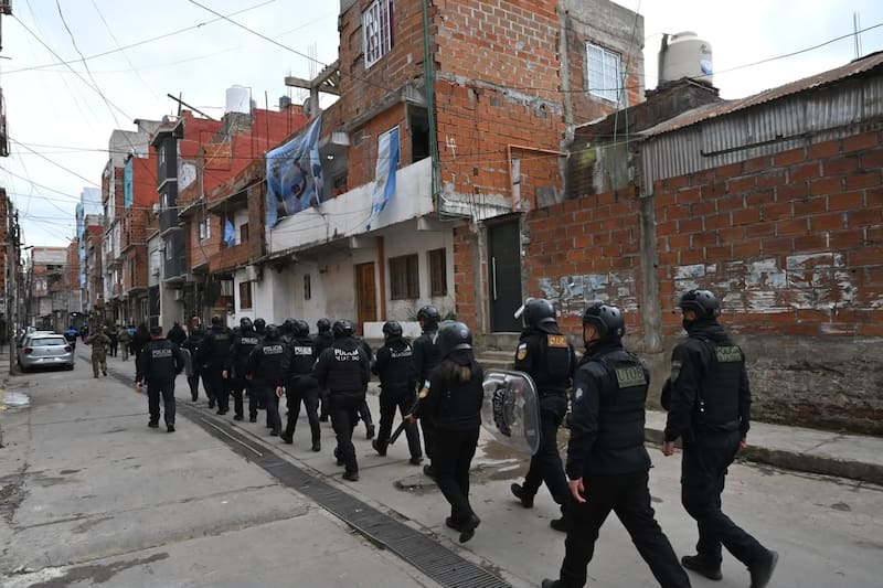 Operativos en barrios populares: la Ciudad restringe construcciones y prepara más controles