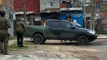 Un fuerte operativo redujo 92% el robo de autos y entró por primera vez con fuerzas combinadas a La Cava