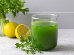 Manzana verde, apio y espinaca | El jugo verde que se toma en ayunas y reduce la inflamación abdominal: aporta nutrientes y energía