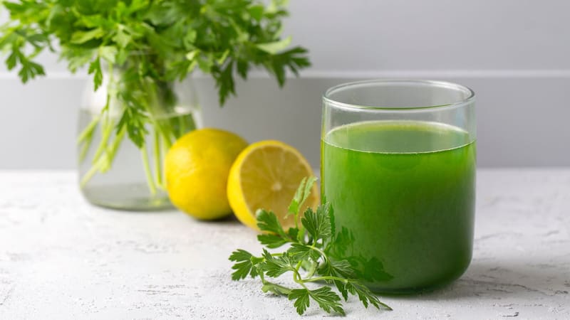 Oro verde: el jugo detox que ayuda a bajar de peso, es antioxidante y tiene un shock de vitaminas en el desayuno
Fuente: Shutterstock