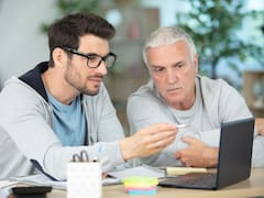 La Seguridad Social reconoce una pensión a los hijos mayores de 45 años que cuidaron de sus padres, si cumples con estos requisitos