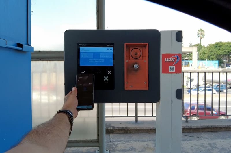 El sistema permite abonar de manera rápida y sin contacto gracias a la tecnología NFC (Near Field Communication). Foto: Archivo.