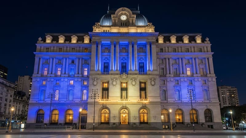 Gratis y con cupos limitados | Cómo es el safari nocturno en el Palacio Libertad: días, horarios y entradas.