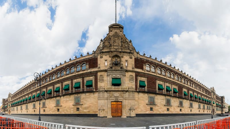 El Palacio Nacional, sede de la presidencia de México y de la Secretaría de Hacienda.