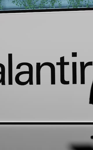 De la CIA a Milei: cuál es el verdadero negocio de Palantir, la empresa de inteligencia que se reunió con Caputo