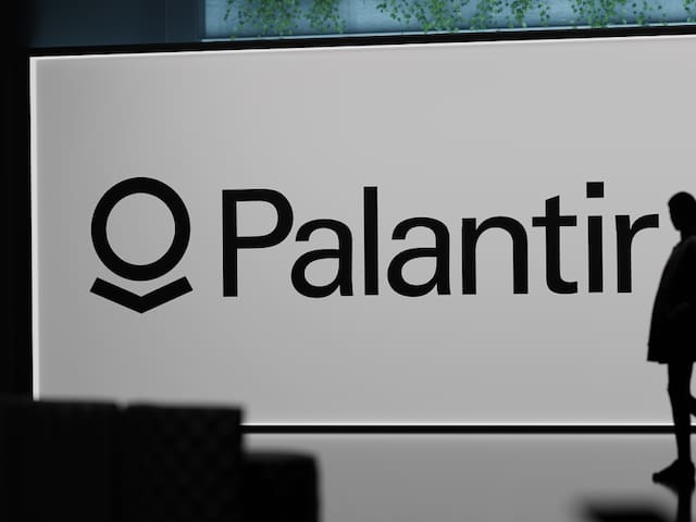 De la CIA a Milei: cuál es el verdadero negocio de Palantir, la empresa de inteligencia que se reunió con Caputo