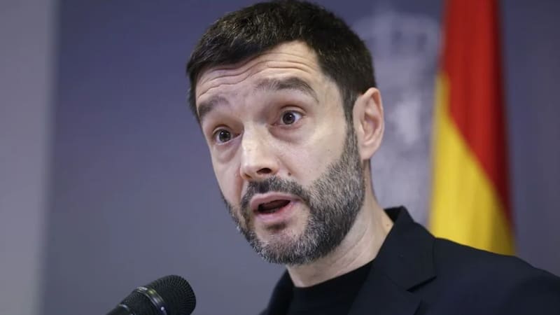 Ministro de Derechos Sociales, Consumo y Agenda 2030, Pablo Bustinduy. Foto: EFE.