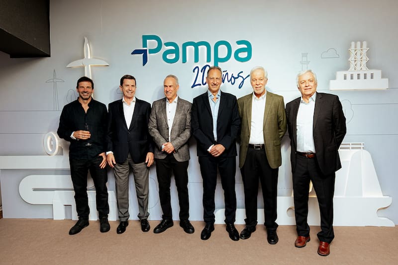 Gustavo Mariani, Ricardo Markous (Tecpetrol), Marcelo Mindlin, Damián Mindlin, Daniel Ridelener (TGN) y Gustavo Gallino (YPF)