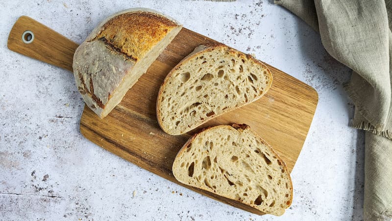 Pan común o de masa madre: cuáles son las diferencias y cuál es más saludable.