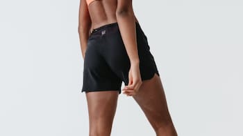 Estos pantalones cortos de Decathlon son tendencia: se consiguen por menos de 10 euros y son ideales para running