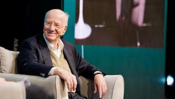 Rocca, en mangas de camisa, y el hilo que llega hasta Franco Macri