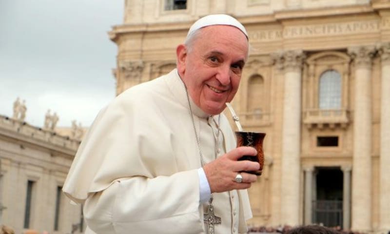 Sería la primera vez que un sumo pontífice visita Argentina en 40 años y además cumpliría algo que su predecesor, el argentino Francisco, nunca logró hacer en sus 12 años de pontificado. Fuente: Pinterest.