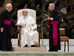 Hecho histórico del Vaticano: enviados del papa León XIV suplicaron perdón de rodillas a Dios ¿qué pasó?