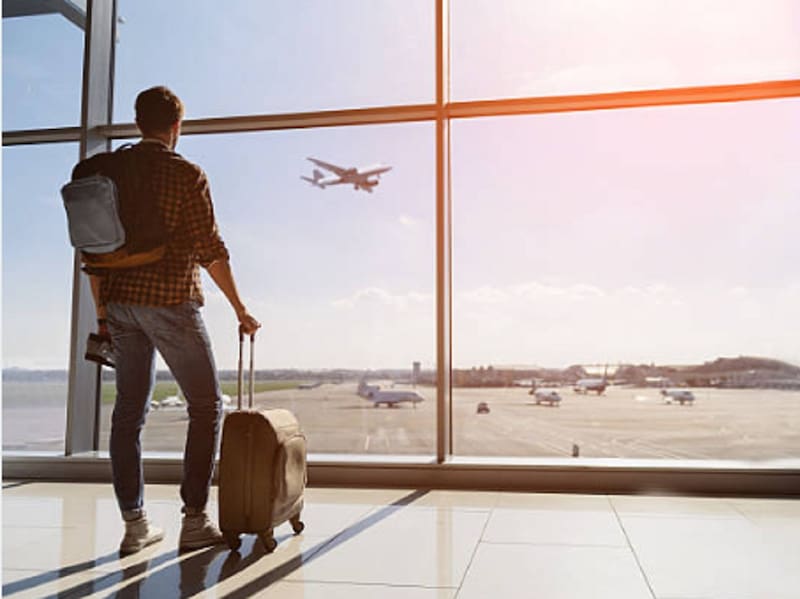 Para este 2026 auguran un alza del turismo del 2,4%, dos décimas por encima del conjunto de la economía española previsto por el Banco de España.