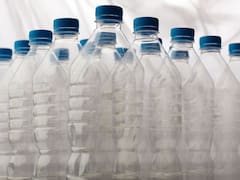 Para qué sirven las rayas que tienen las botellas de agua y cómo usarlas correctamente