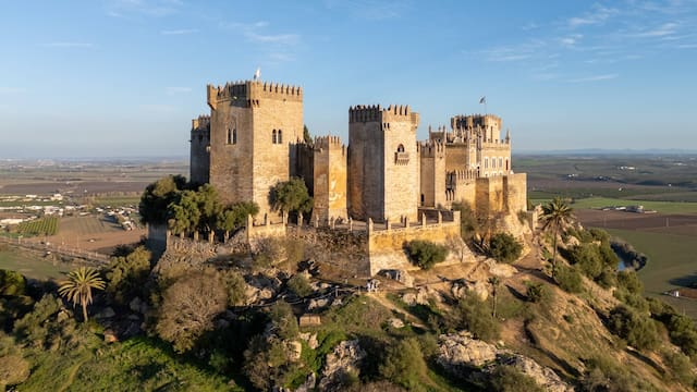 Parece Disney pero queda en Andalucía: el castillo que está a media hora de Córdoba y debes visitar una vez en la vida