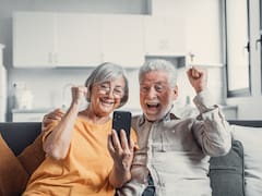 Ayuda de más de 1000 euros al mes: los adultos de 52 años pueden cobrar dos prestaciones a la vez si cumplen estos requisitos