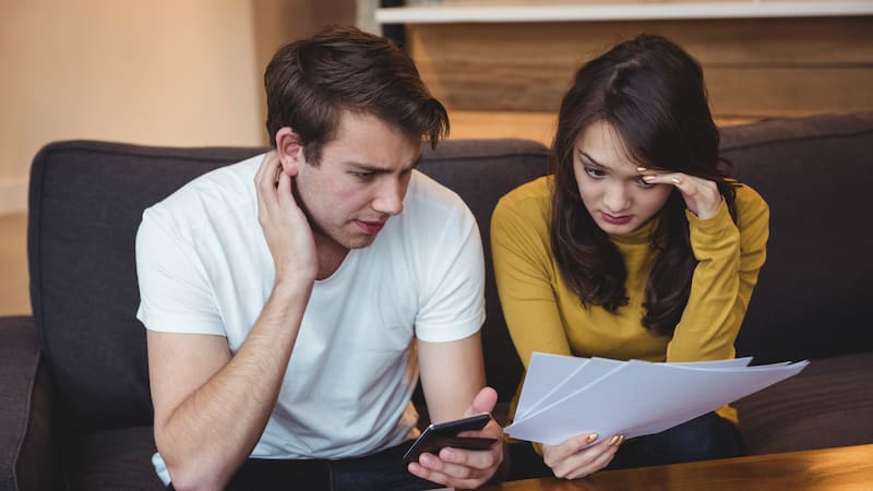 La tensión en el mercado del alquiler en España se agrava por la falta de oferta, precios al alza y cambios normativos que afectan a propietarios e inquilinos.