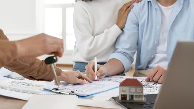 La UIF elimina una exigencia antilavado en trámites inmobiliarios: a quiénes alcanza y desde cuándo
