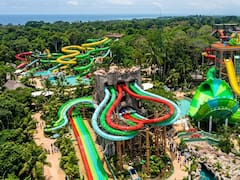 Inauguran el parque acuático más grande de América Latina: tiene 40 toboganes y permite albergar a más de 10.000 personas por día