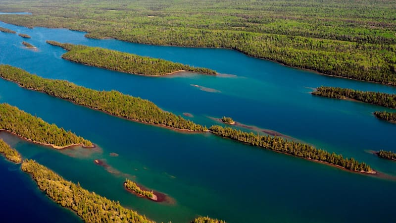 Isle Royale se destaca por sus paisajes naturales y su ubicación aislada en el lago Superior.