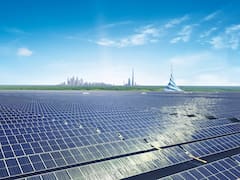 Construyen uno de los parques solares más grandes de la historia: ocupa un desierto completo y alimentará a varias naciones este año