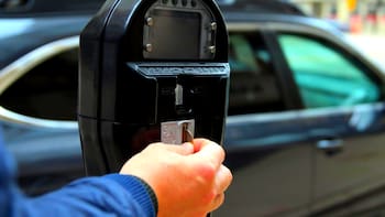 Los parquímetros cambian para siempre: ahora deberás tener esta aplicación en tu celular para no recibir una multa