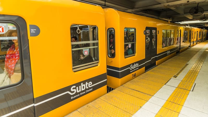Pasajes gratis en el subte.