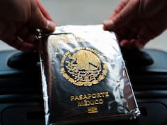 Papel aluminio en el pasaporte: por qué lo hacen en los aeropuertos más concurridos del mundo y para qué sirve