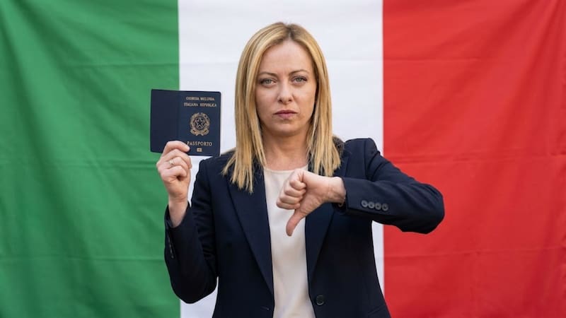 Los viajeros deben cumplir los requisitos migratorios.