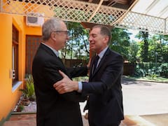 Santilli va por dos gobernadores de peso para anotarse los votos determinantes en el Congreso